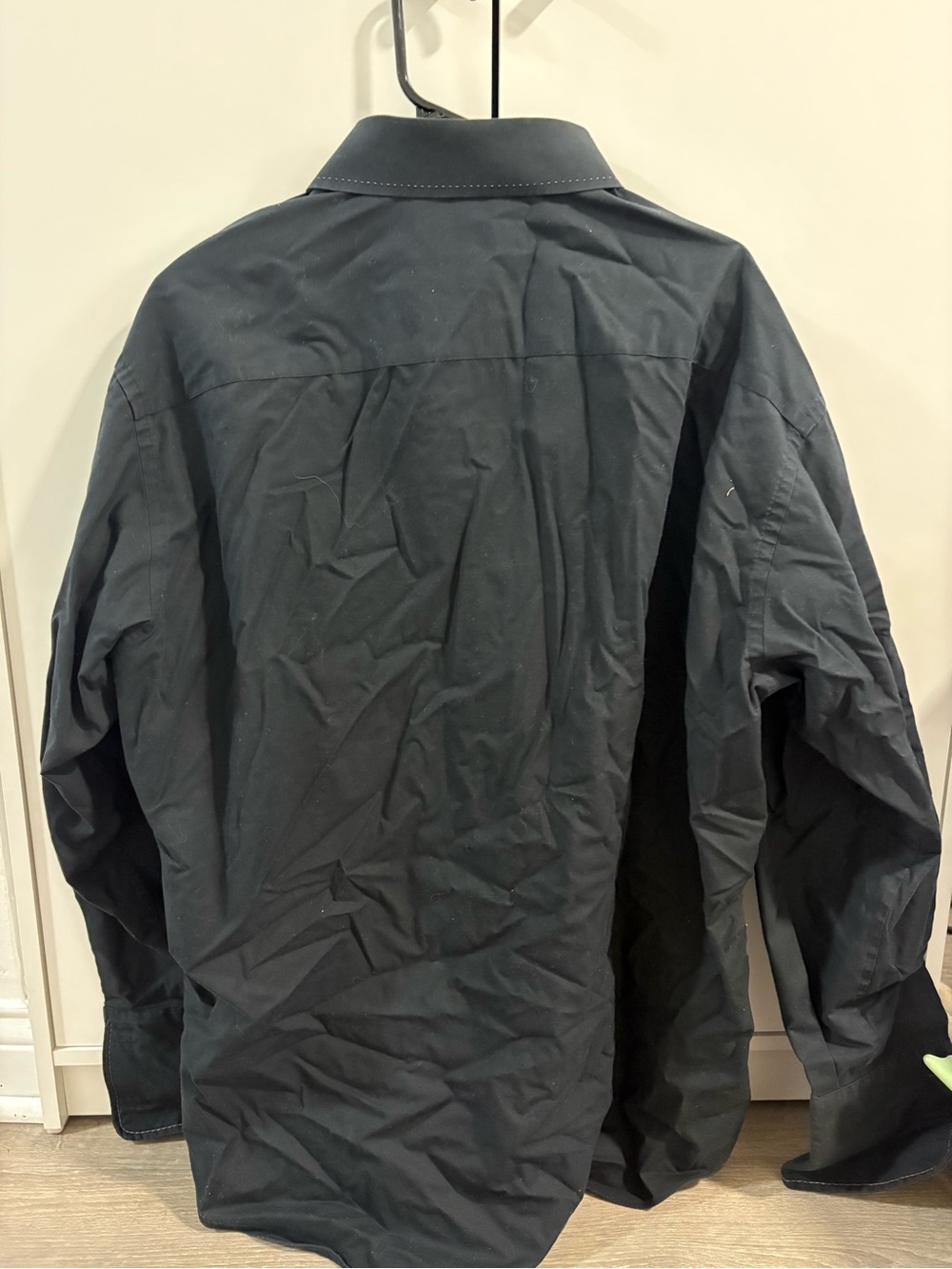 Claiborne Men's Dark Black Lightweight Shirt
